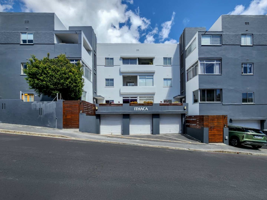 1 Bedroom Property for Sale in Sea Point Western Cape